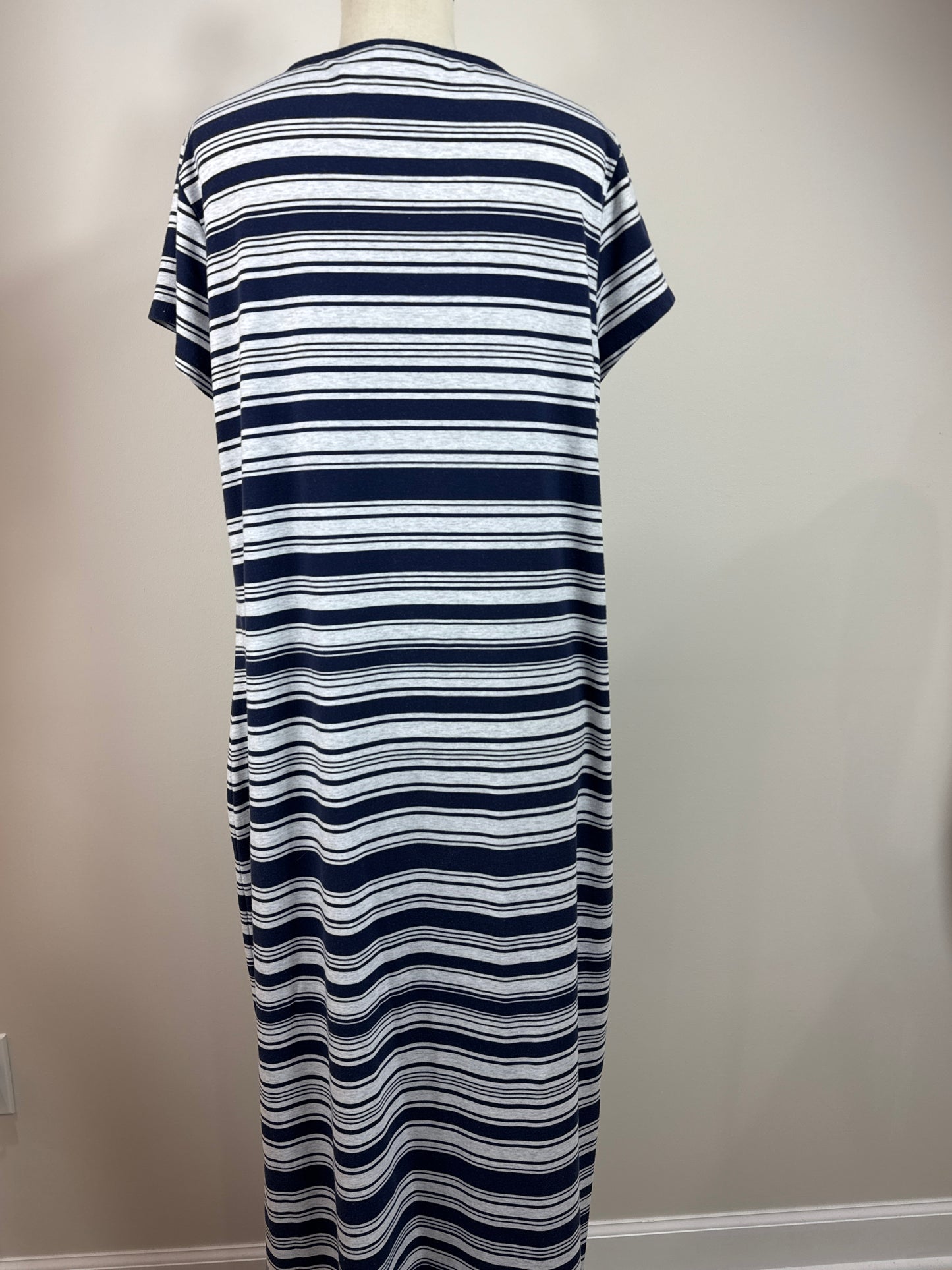 Size 1 Zenergy Long Short Sleeve Dresp