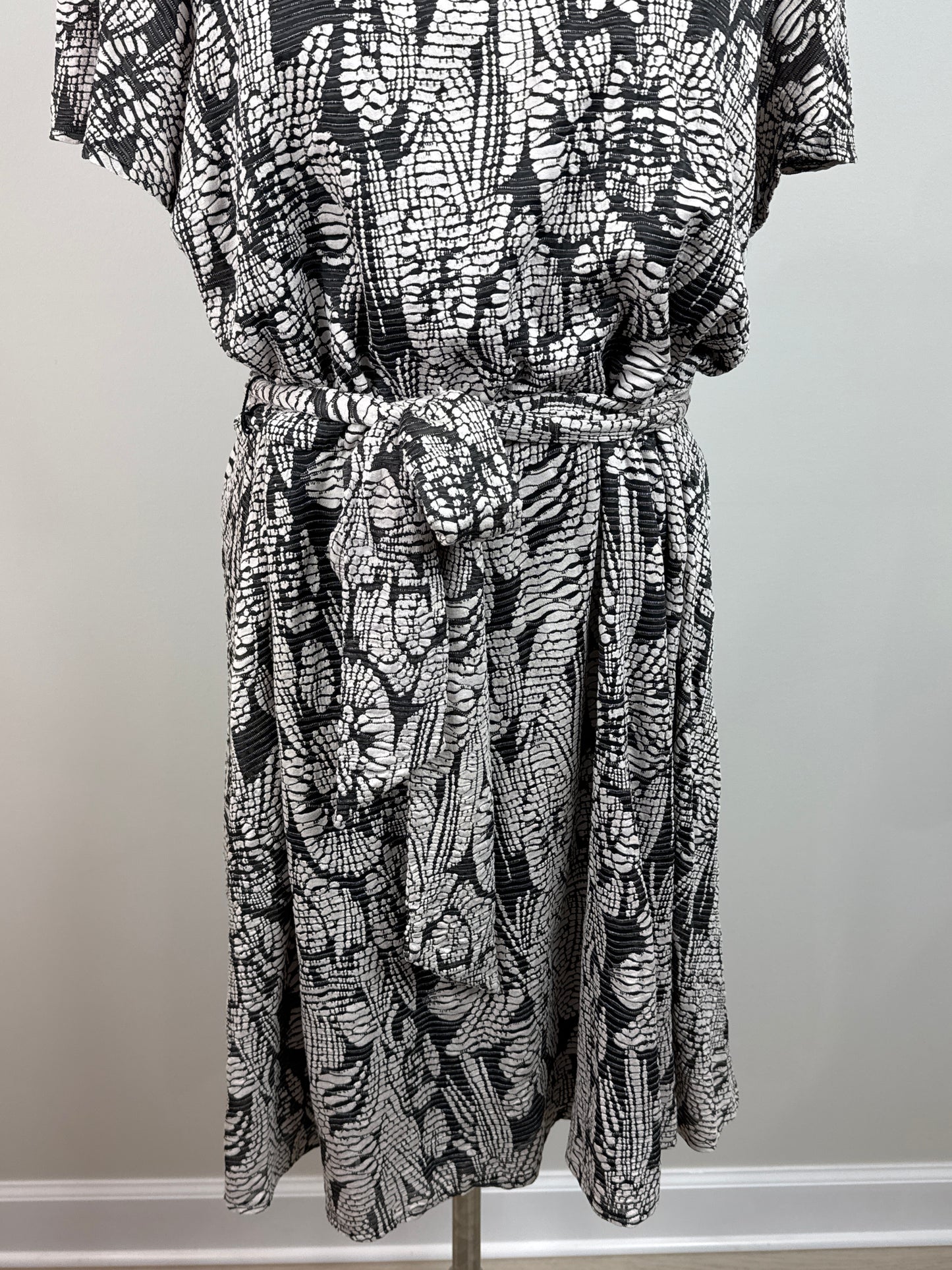 NWT Size 3 Tropical Dress