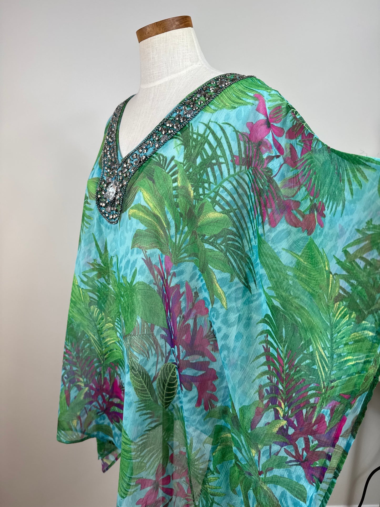 Size S/M Kaftan Tropical print