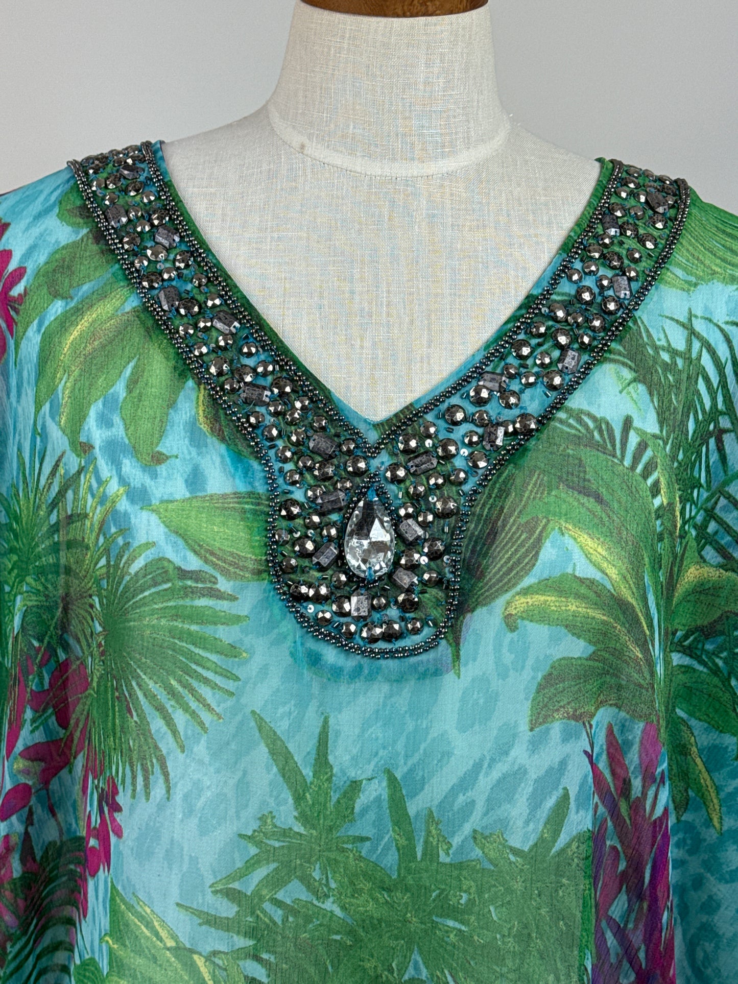 Size S/M Kaftan Tropical print