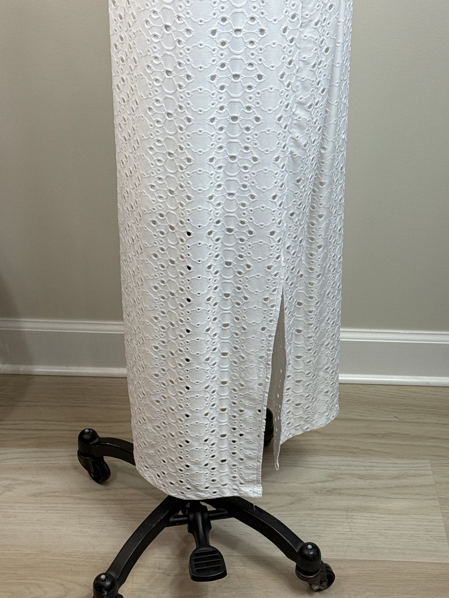 Size 3 Sleeveless White Long Dress Empire Waist
