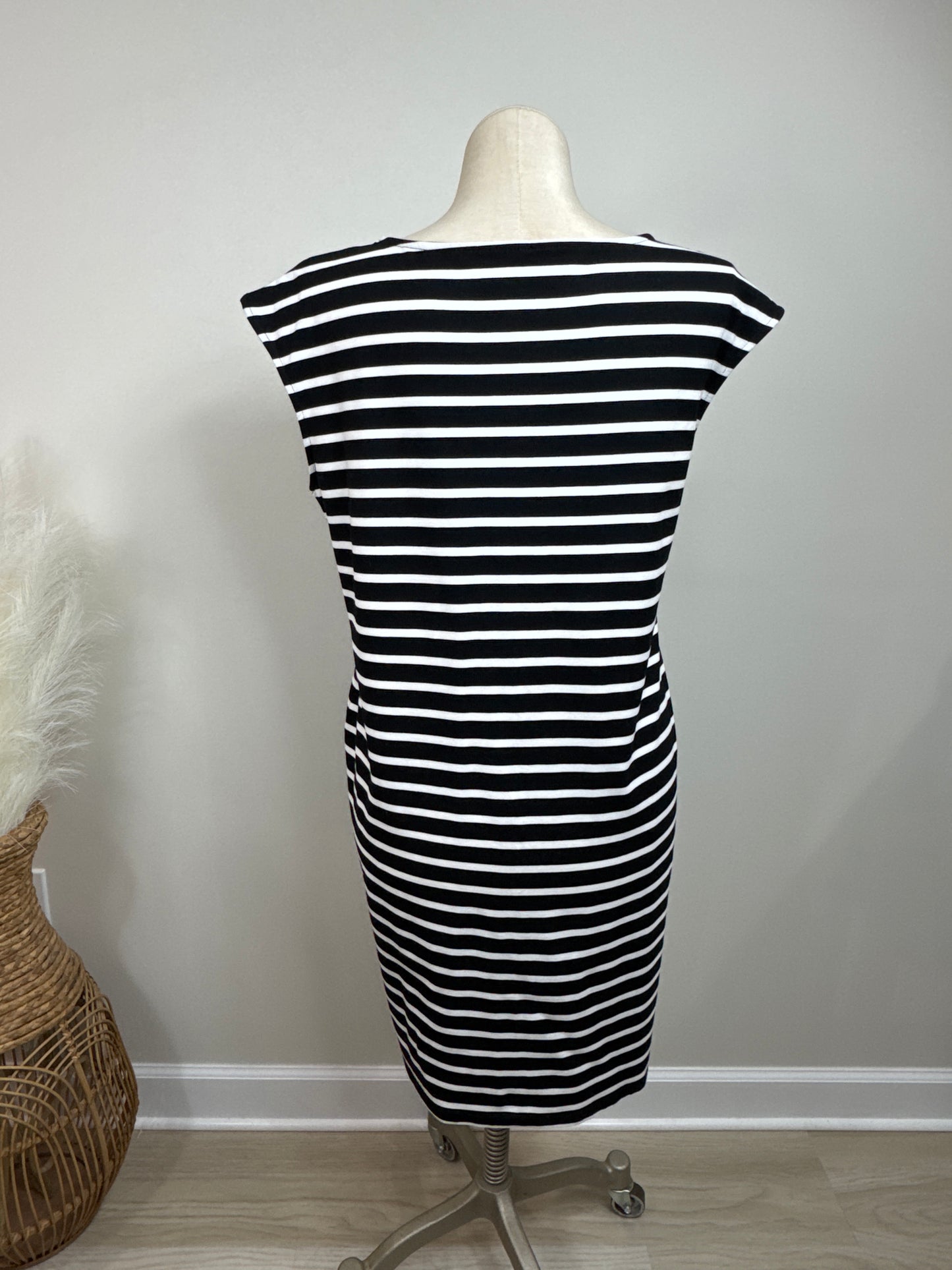 Size 3 Black & White Striped Sleeveless Dress