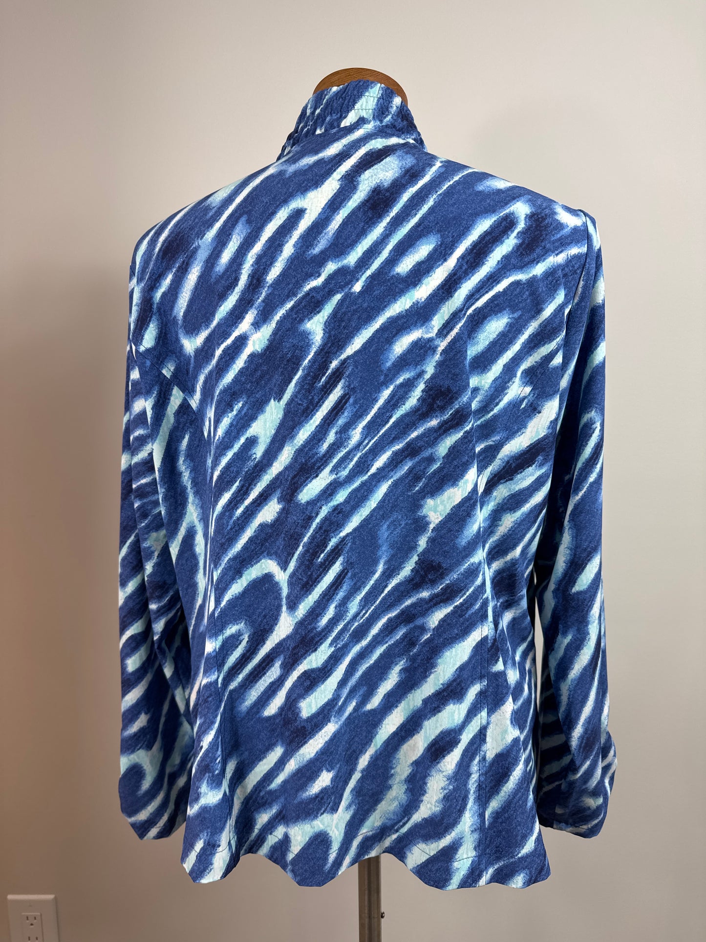 Size Zenergy Blue Zip up Jacket with pockets