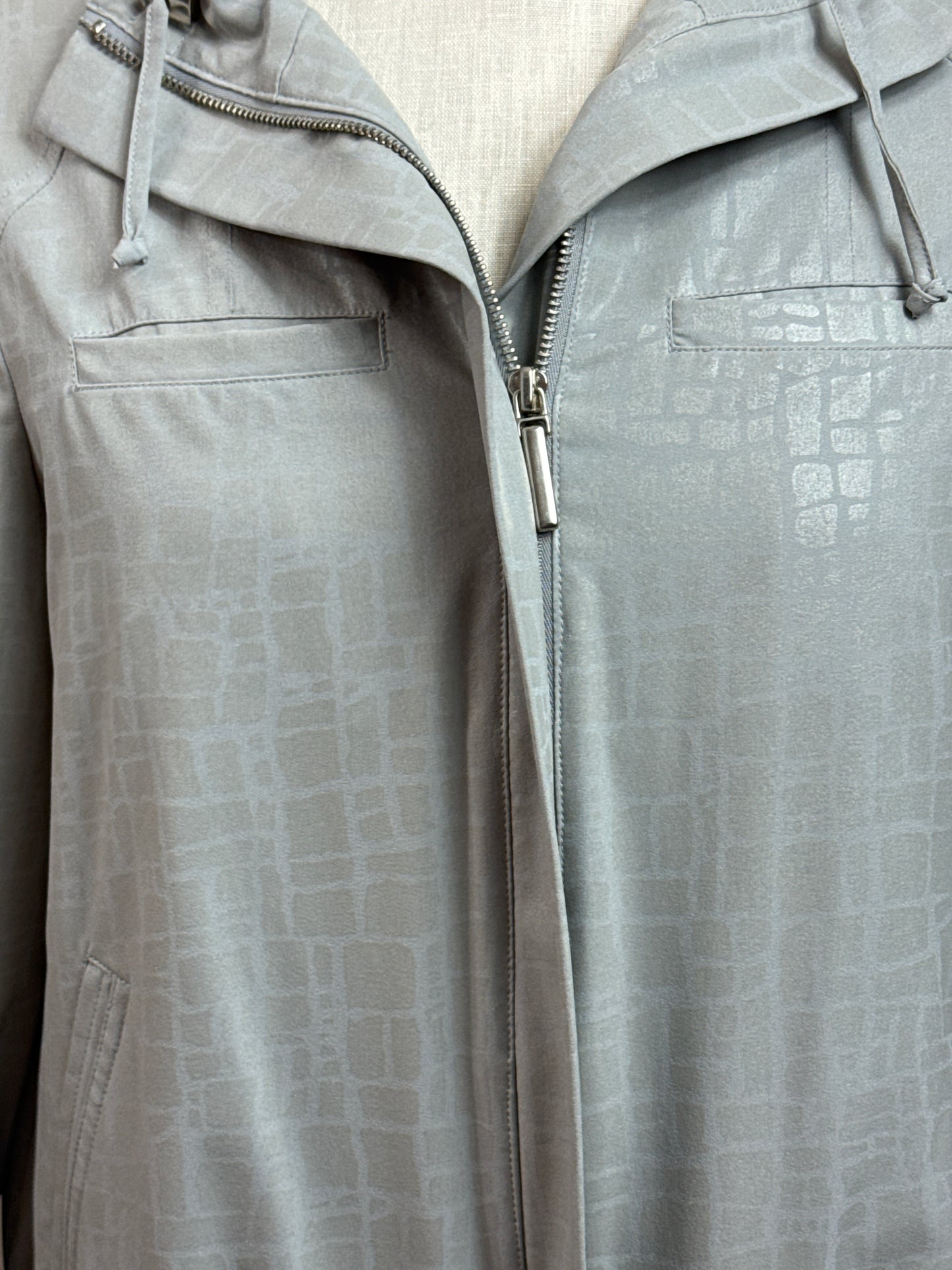 Size 0 Zenergy Zip Up Jacket in Gray Print