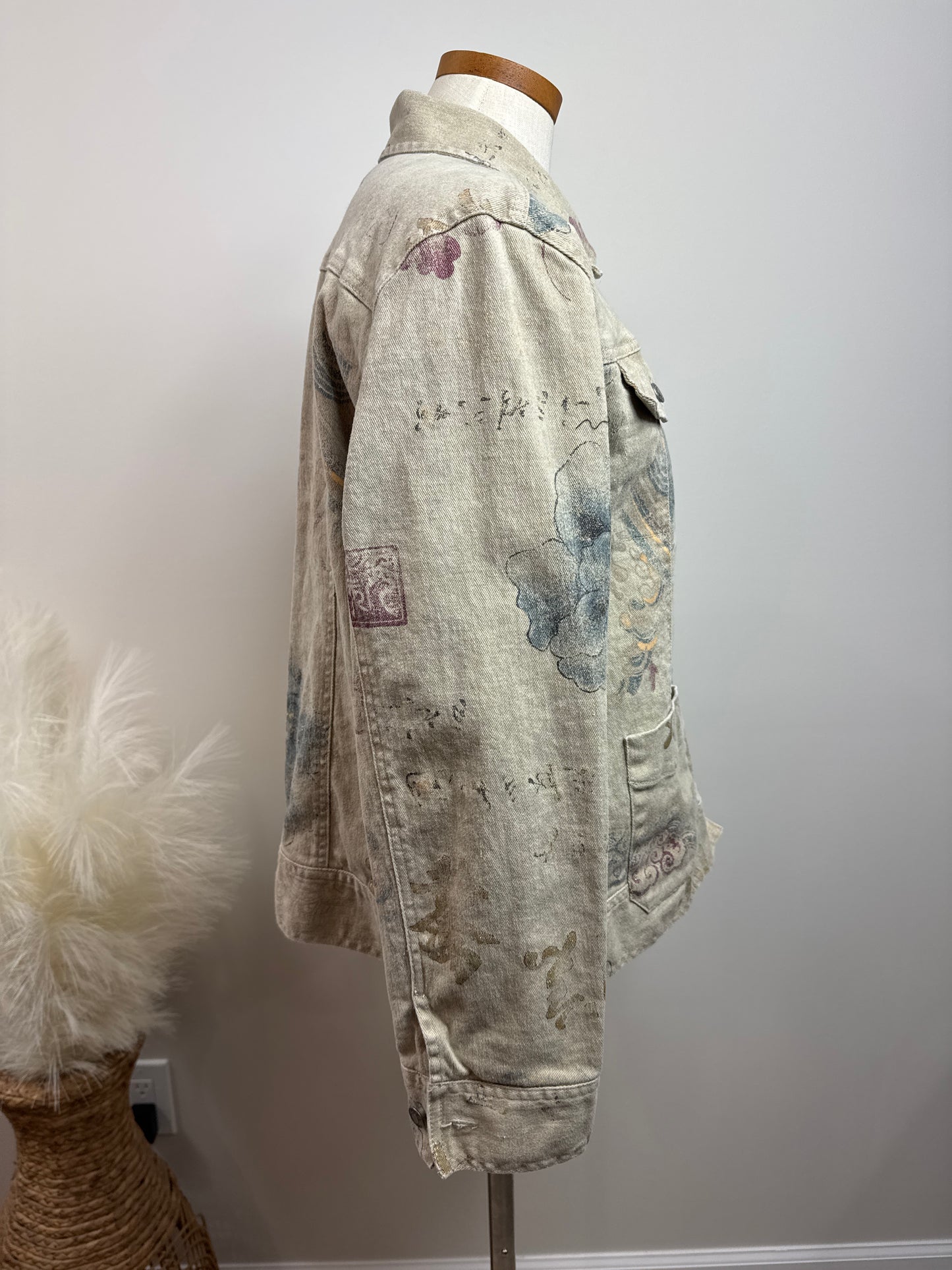 Size 1 Vintage Denim Floral Gold Print Jacket