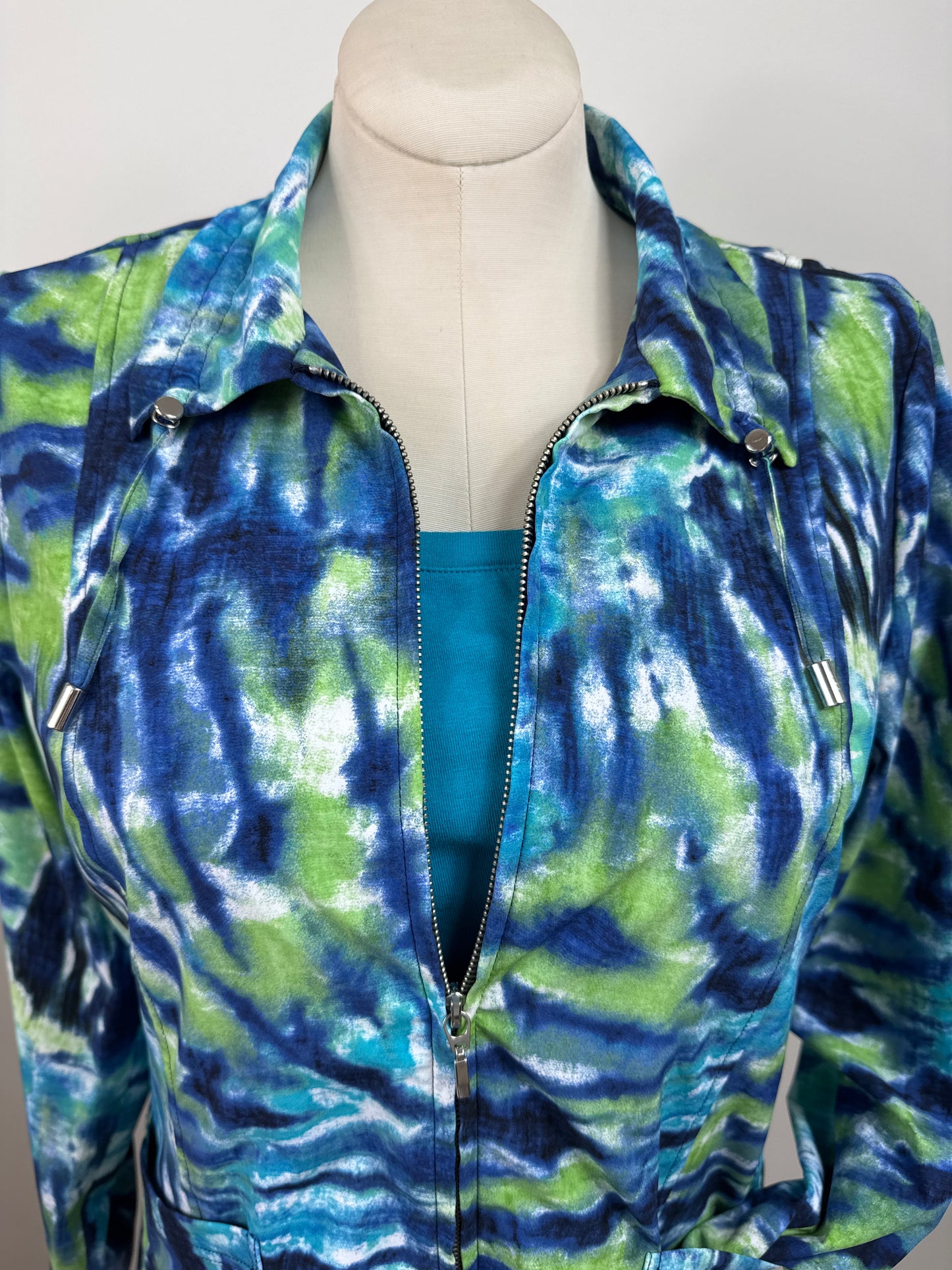 Size 2 Zenergy Jacket & Free Matching Size 2 Short Sleeve Top