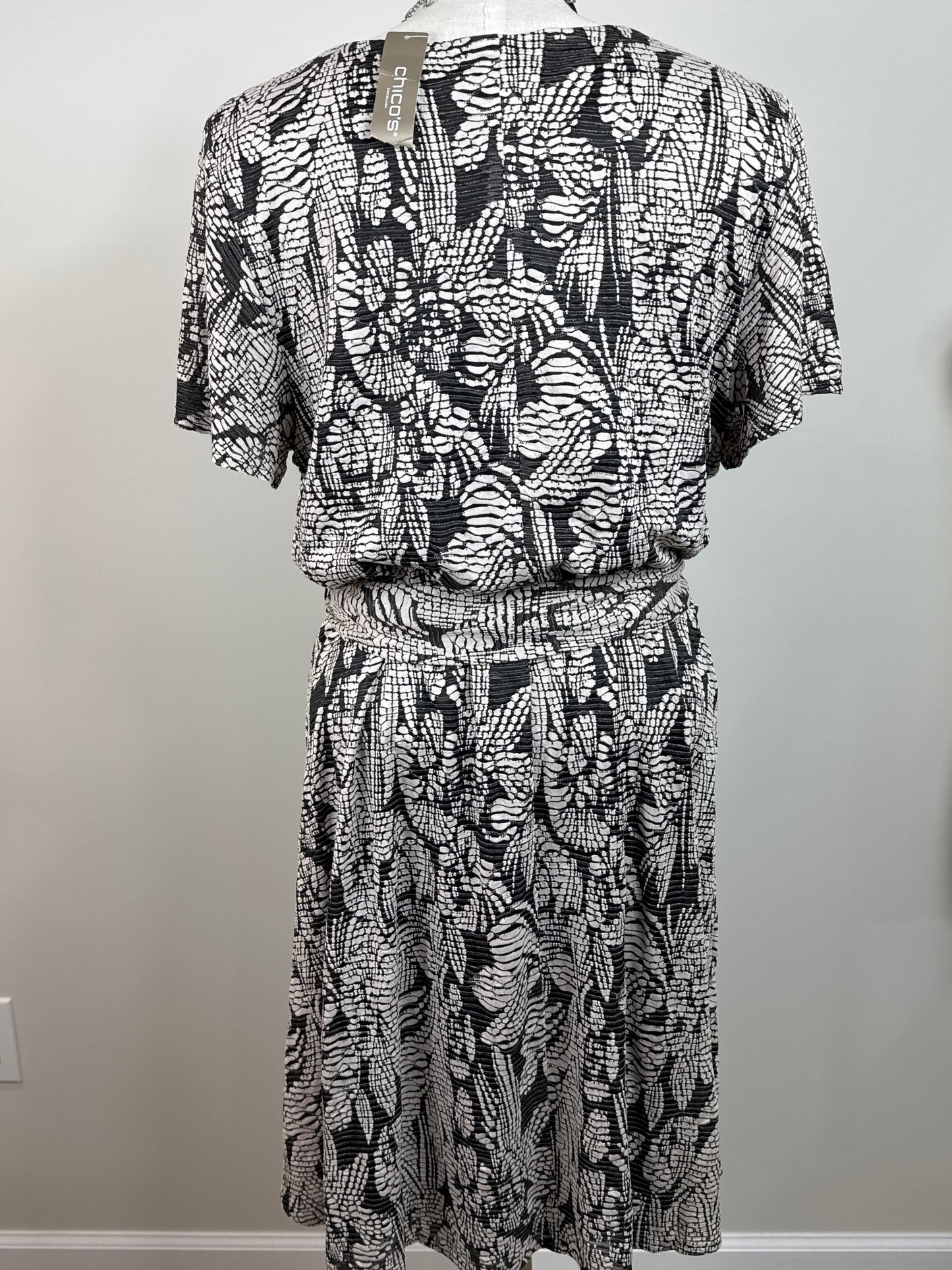 NWT Size 3 Tropical Dress