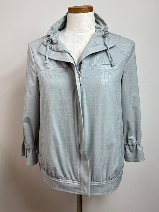 Size 0 Zenergy Zip Up Jacket in Gray Print