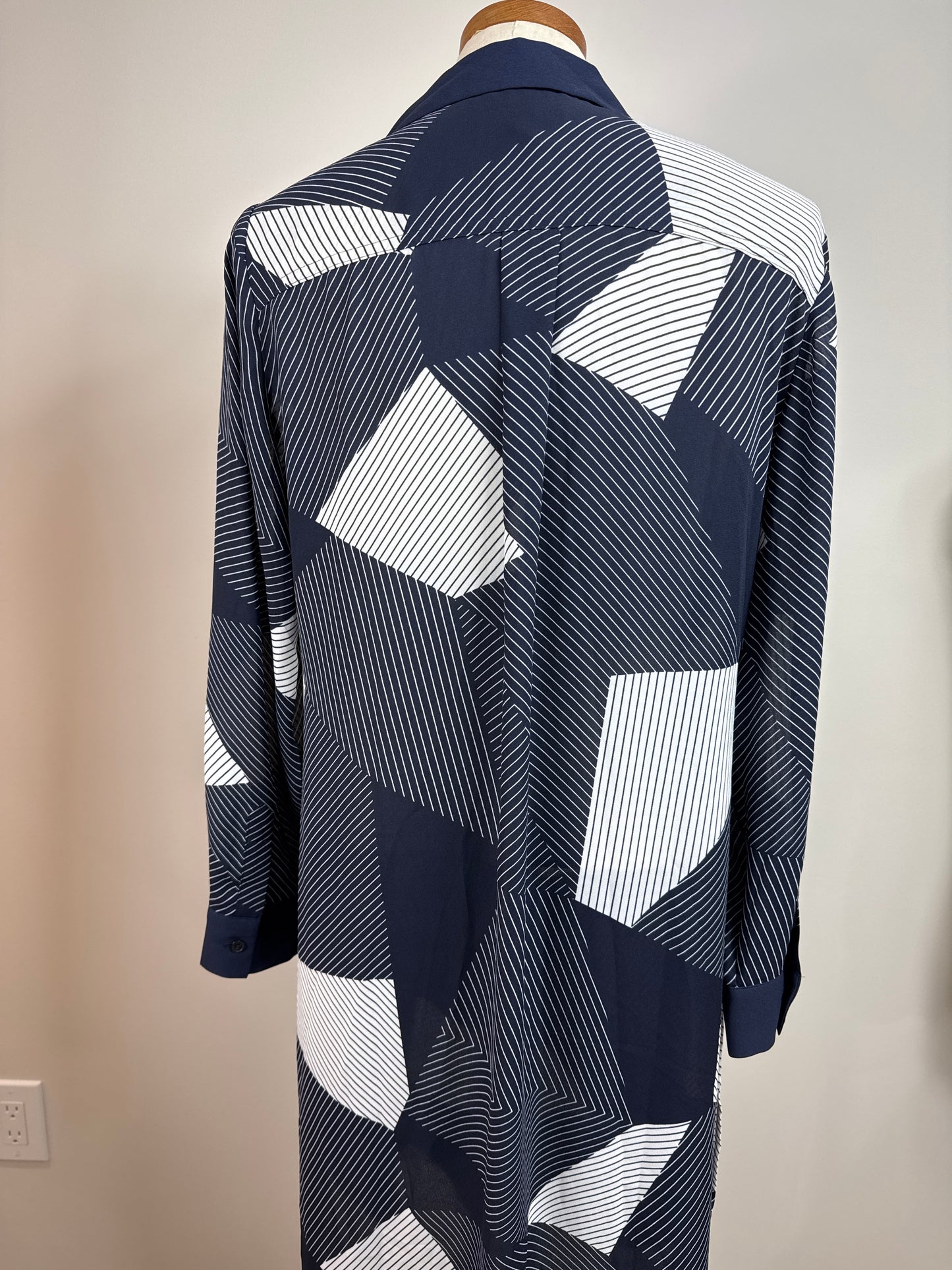 NWT Size 1 long button up 100% Polyester Dress