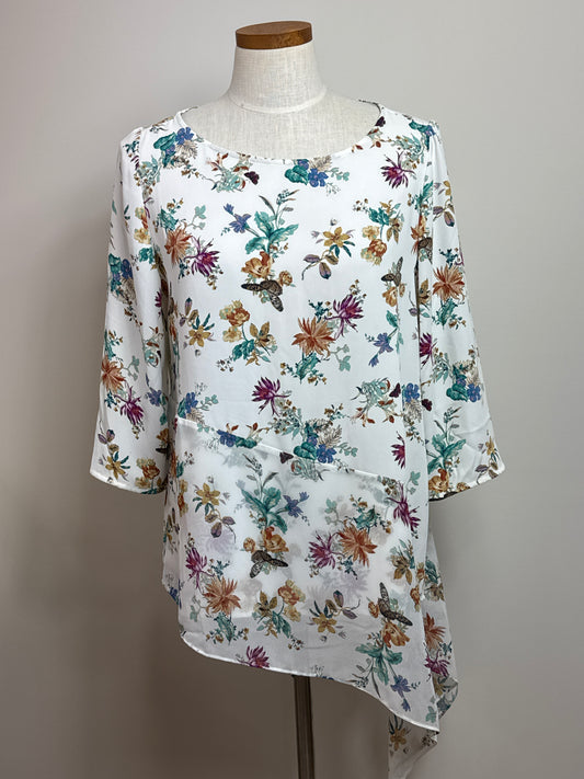 Size 0 Asymmetrical Floral blouse