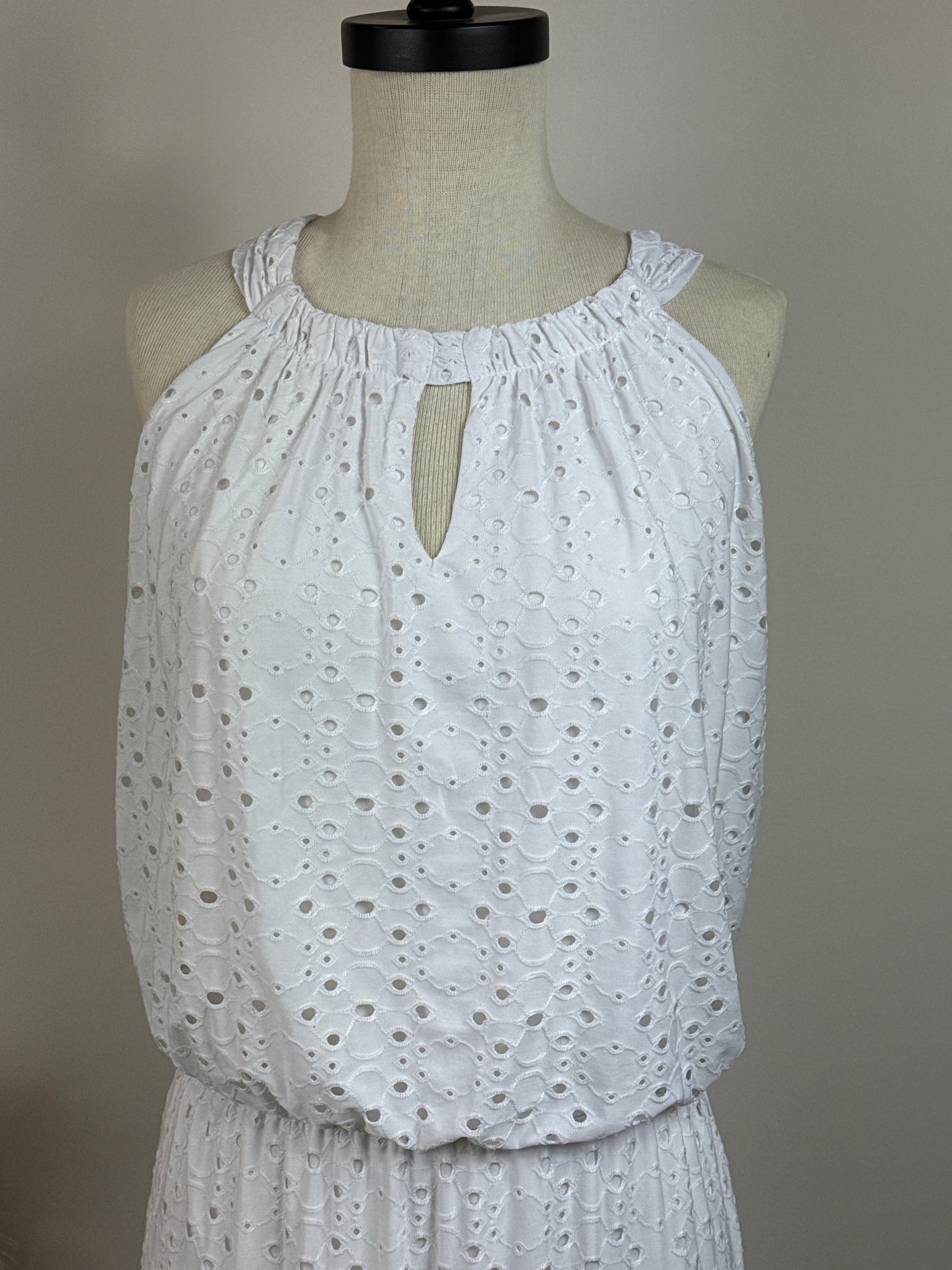 Size 3 Sleeveless White Long Dress Empire Waist