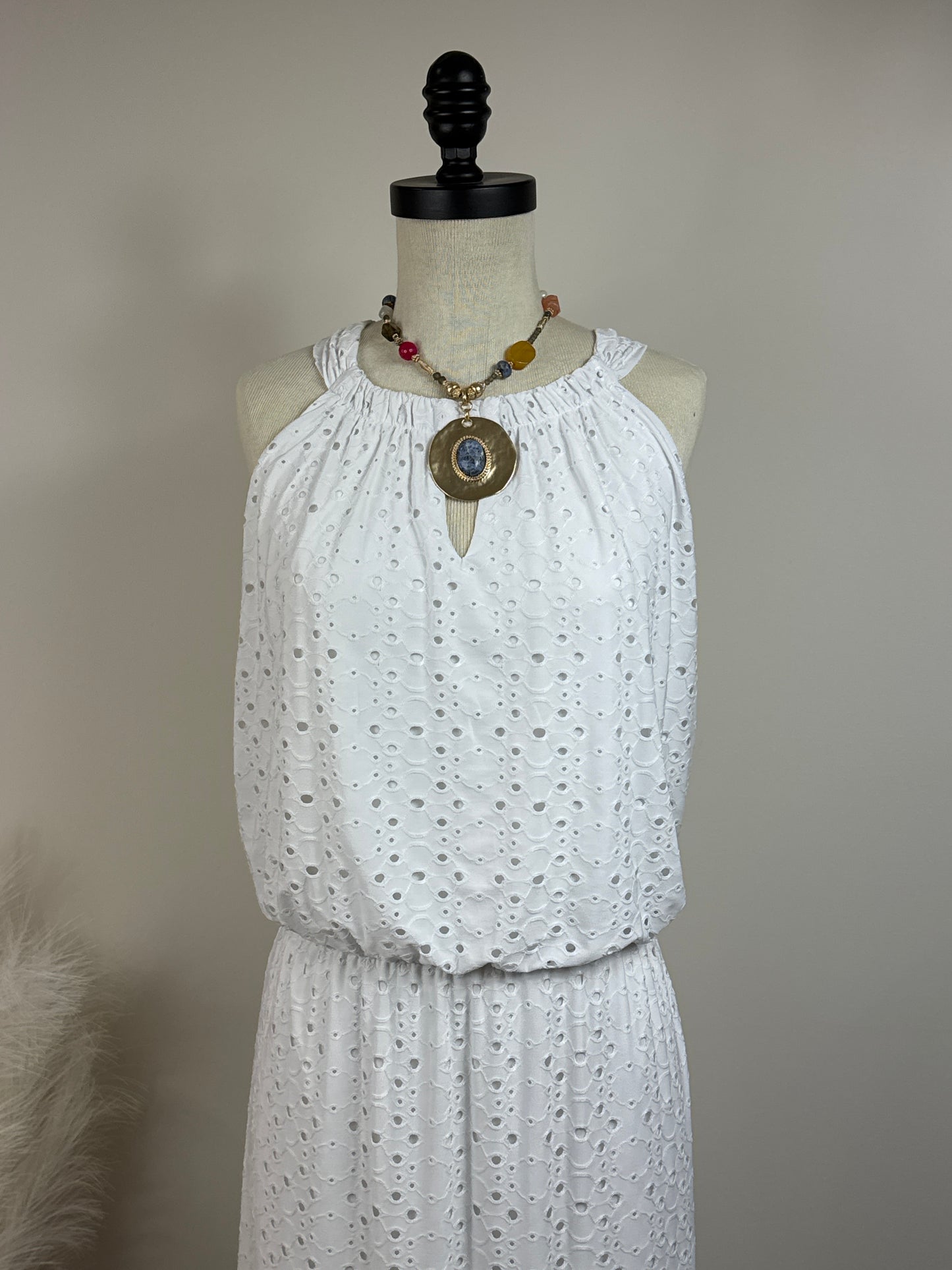 Size 3 Sleeveless White Long Dress Empire Waist
