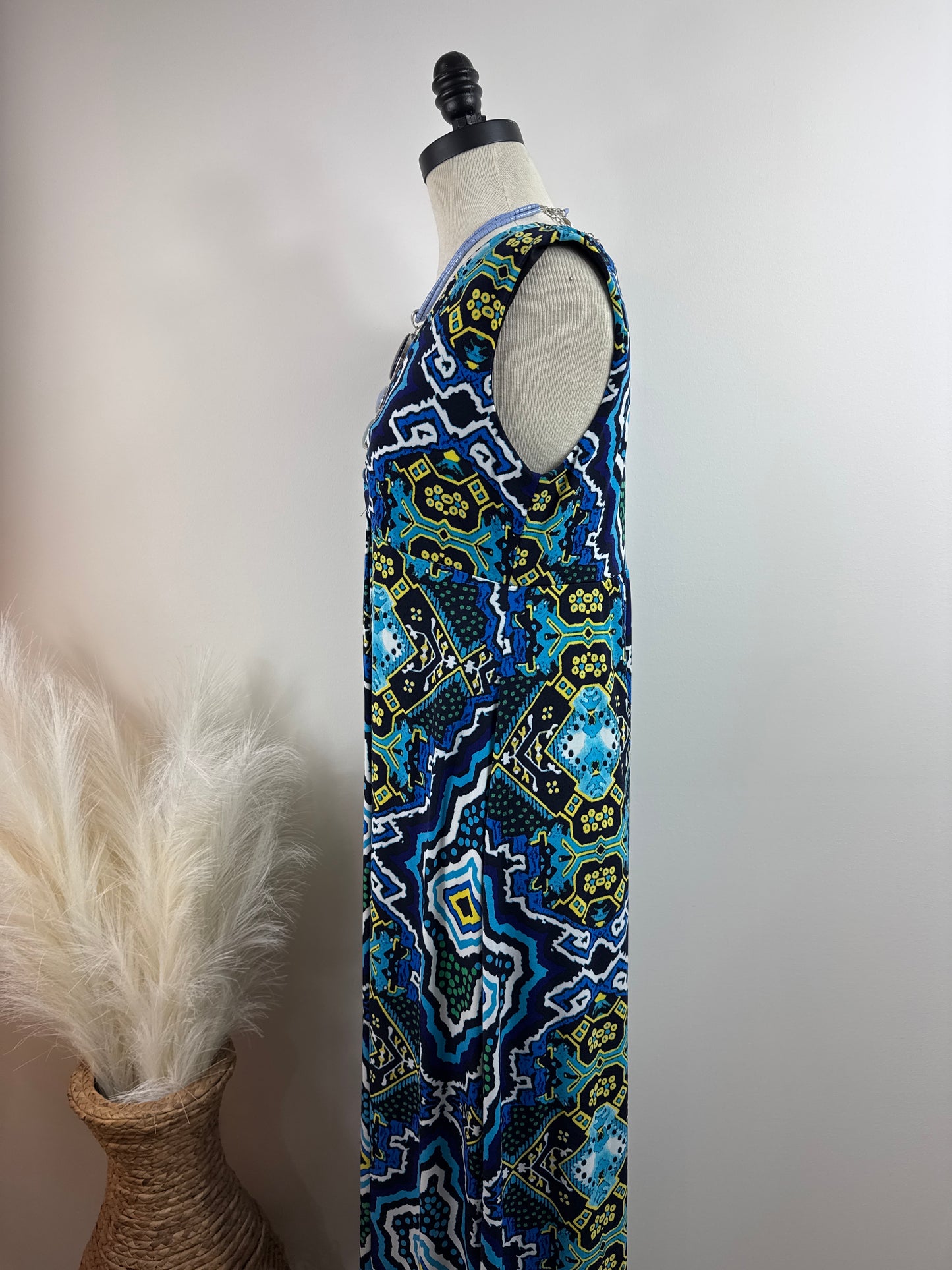 Size 1 Sleeveless Dress