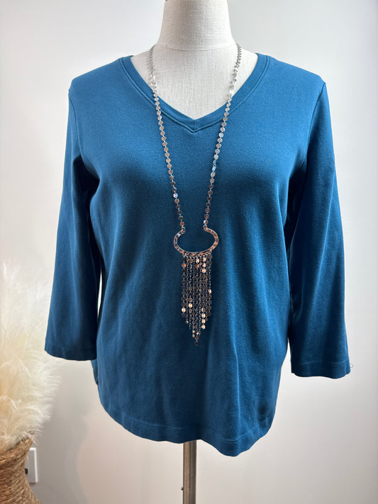 Size 2 Blue 3/4 Sleeve Pullover Top