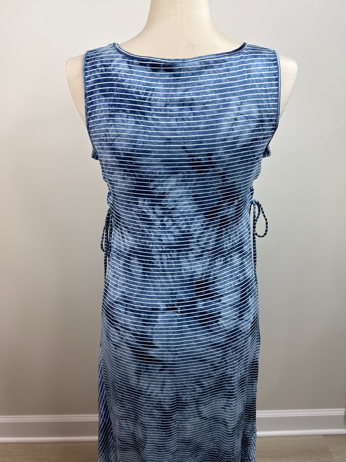 Size 2P Blue Expandable dress