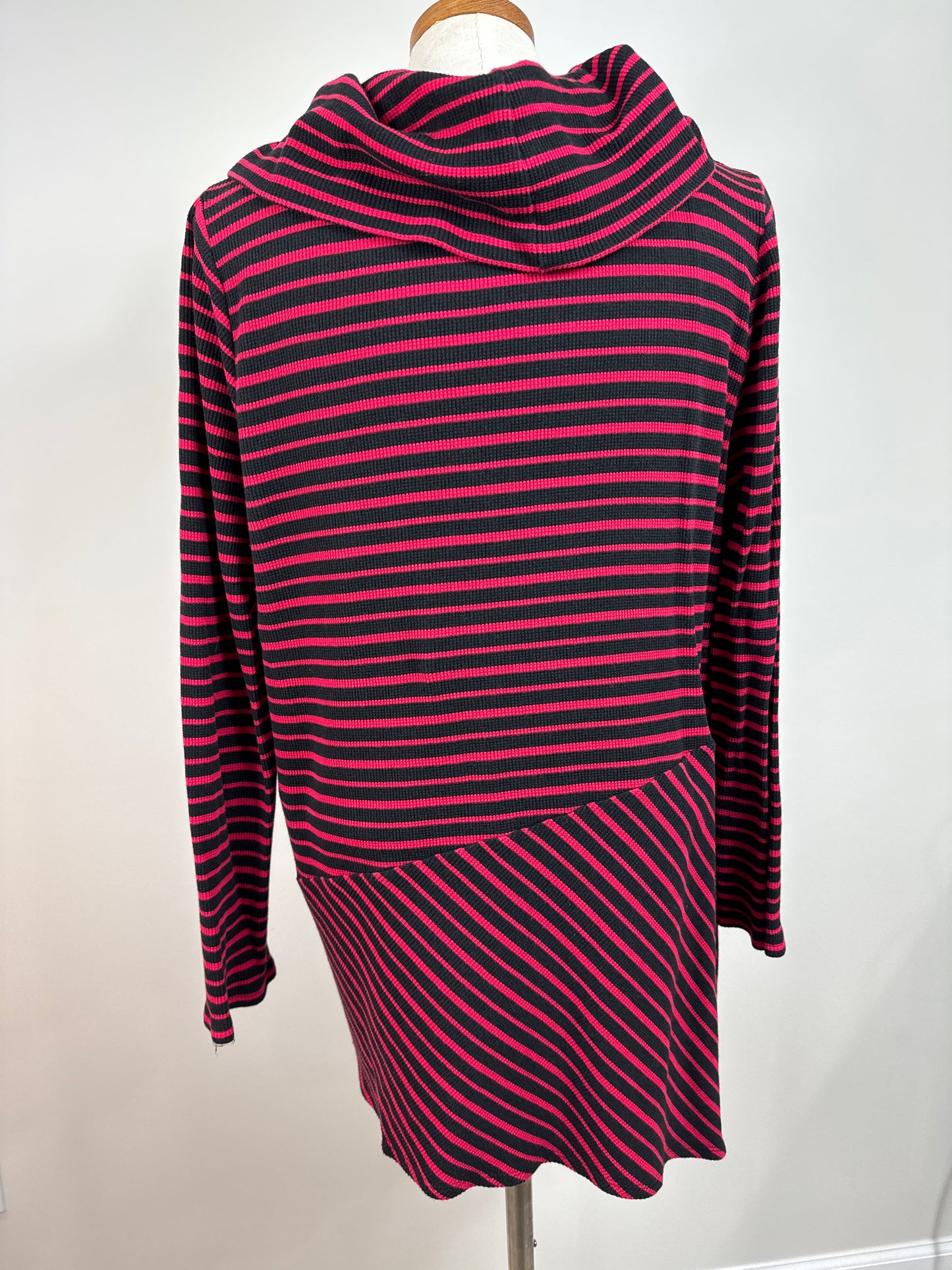 Size 3 Zenergy Pullover Top with Cowl Neck
