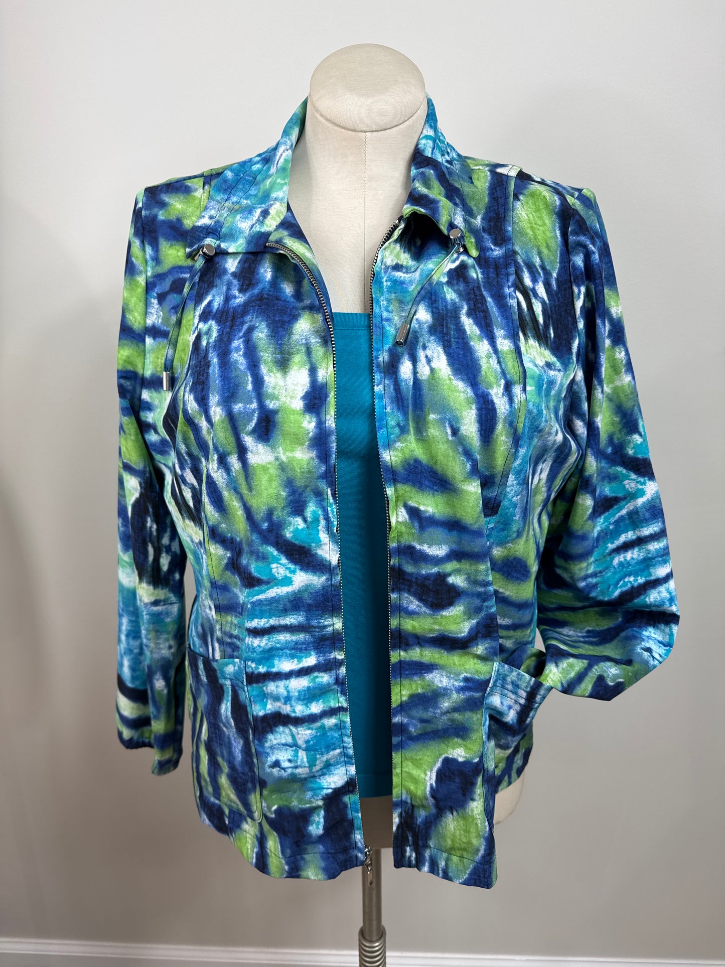 Size 2 Zenergy Jacket & Free Matching Size 2 Short Sleeve Top